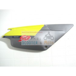 Flanco derecho amarillo y gris original de Aprilia Pegaso 50 92-94