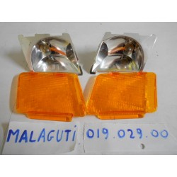 Indicador de direccion delantero derecho completo Malaguti Centro 50 93-00